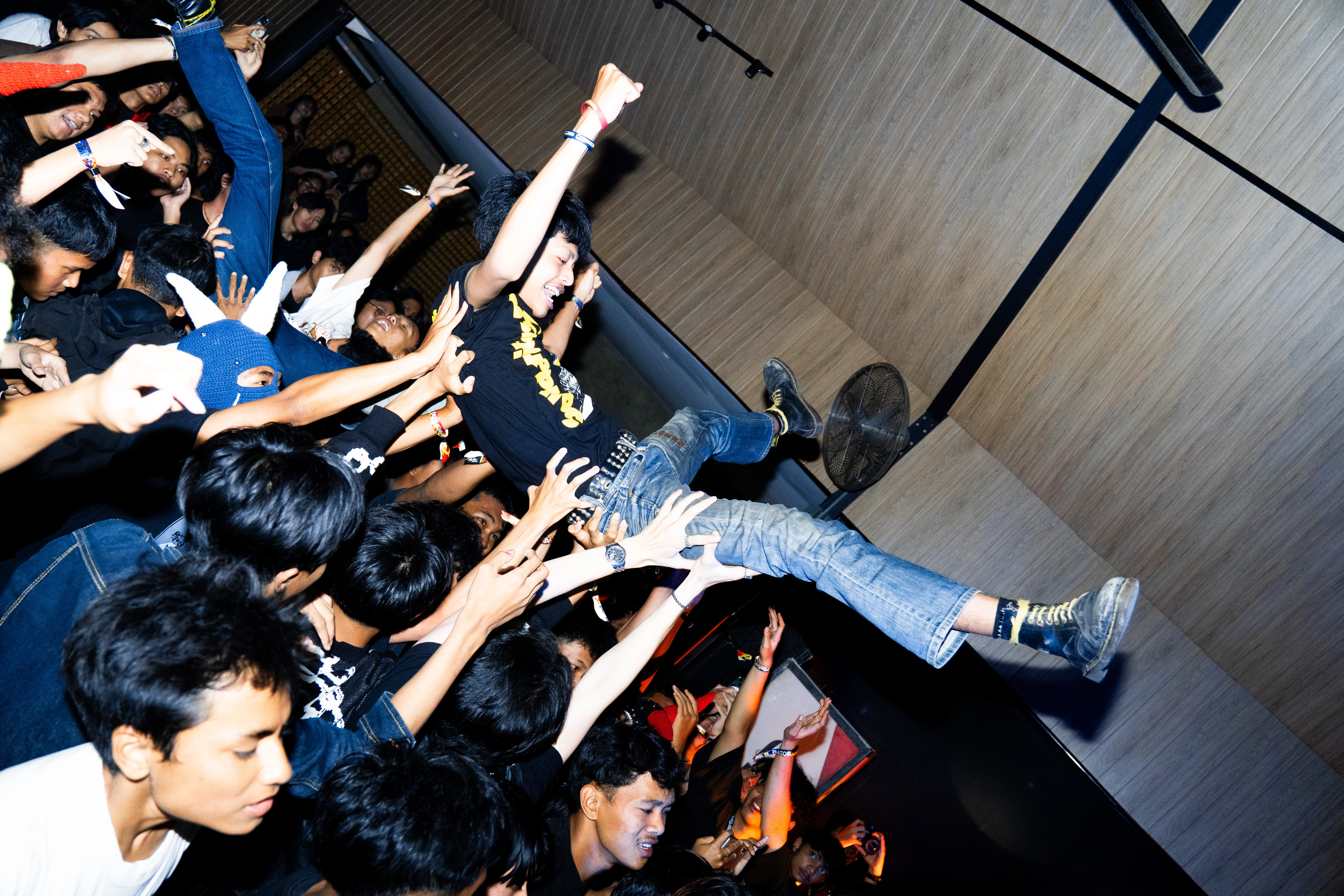 Dokumentasi Berburu Gigs Vol.1 foto 4